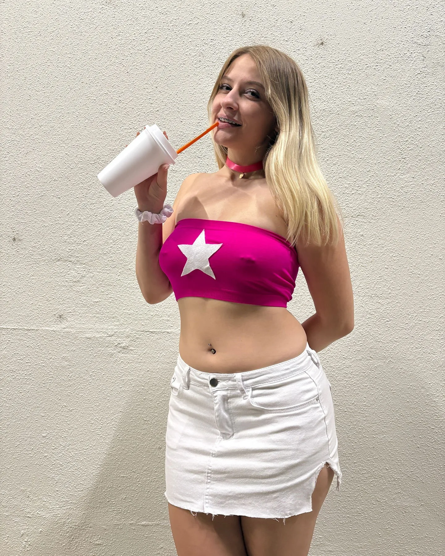 Britishbustyhoney - Escort London