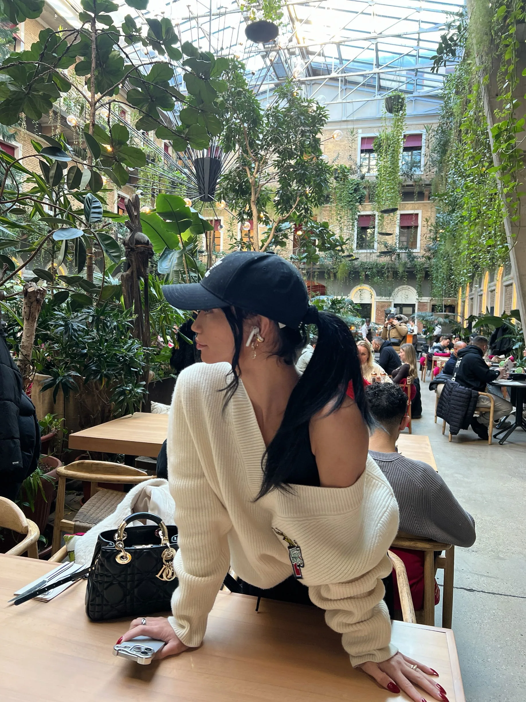 Lucky - Escort London